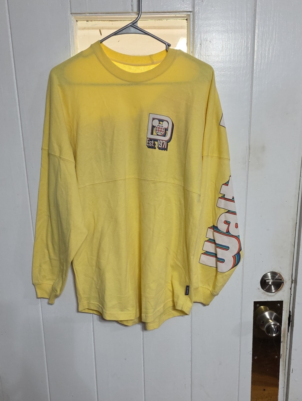 Walt Disney‎ World Spirit Jersey Yellow Sleeve Spellout Back Graphic Sz XS EUC